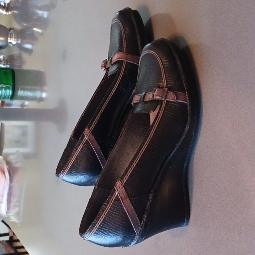 Clarks Artisan Loafer Style Wedge Shoes (6.5)